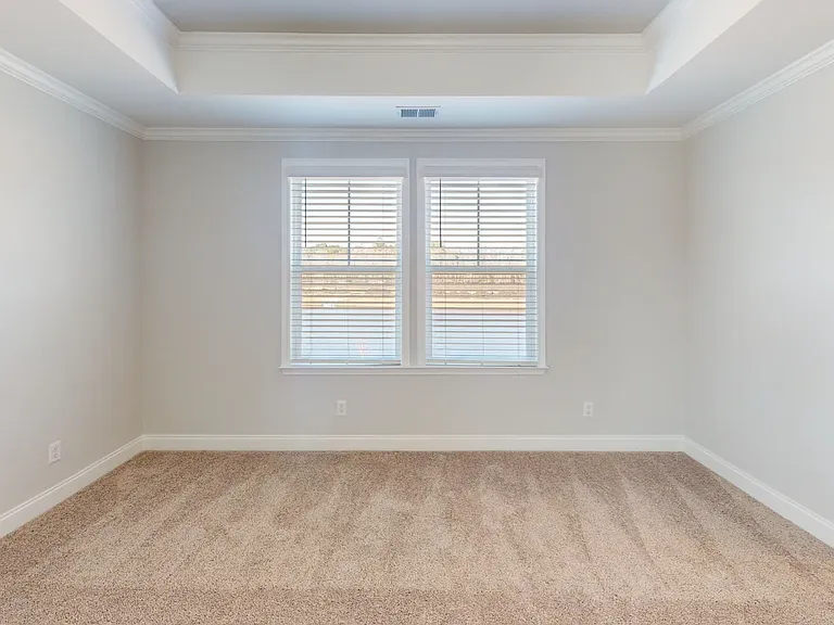 146 Champlain Dr — Photo 26