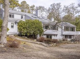 10 Meadow Neck Rd, East Falmouth, MA 02536