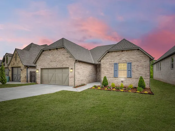 2600 Woods Edge Dr, Edmond, OK 73034
