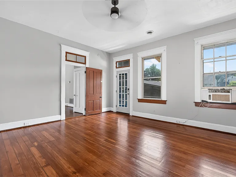 929 Western Ave #2 — Photo 11