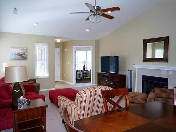 3rd image of 1294 Allington Ln