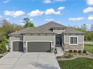 9028 SE 1st Street Ct, Blue Springs, MO 64064