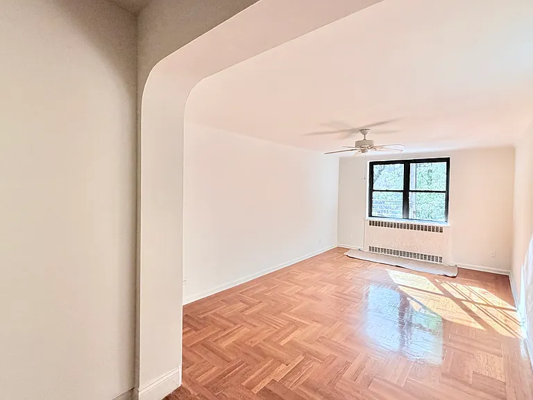 700 Fort Washington Ave #2C — Photo 1