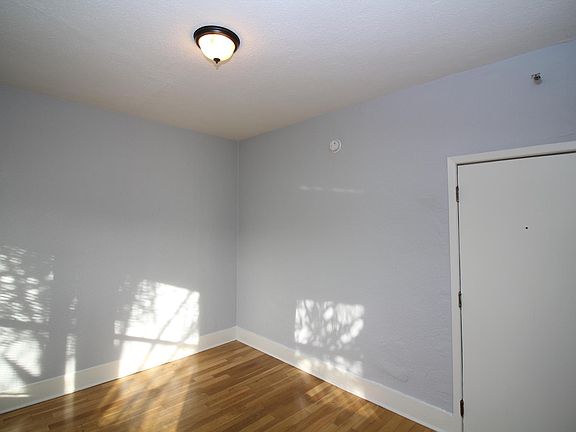 5th image of 117 N Toluca St APT 4