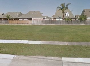 3712 Campagna Dr, Chalmette, LA 70043