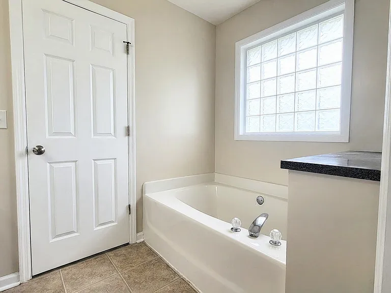 11 Running Bear Dr — Photo 13