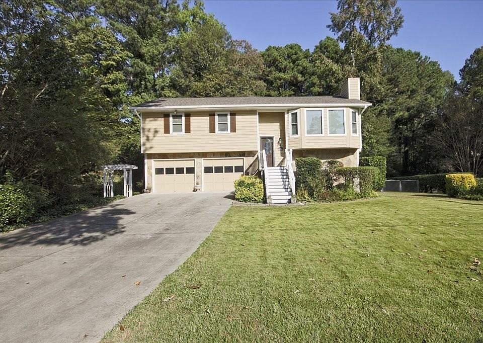 1st image of 743 Village Creek Dr SW