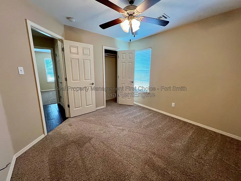 507 Ridge Point Dr — Photo 17