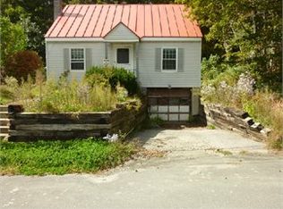 10 Randall St, Springfield, VT 05156