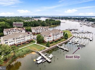 534 Oyster Bay Pl #401, Solomons, MD 20688