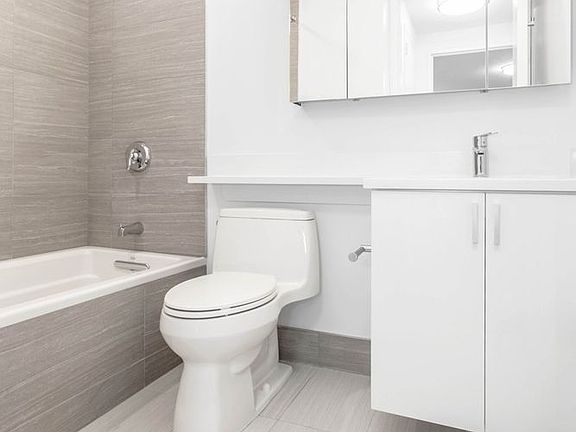 4th image of 245 E 58th St #1D