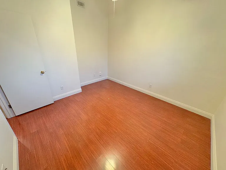 1249 Nevada Sky St — Photo 11