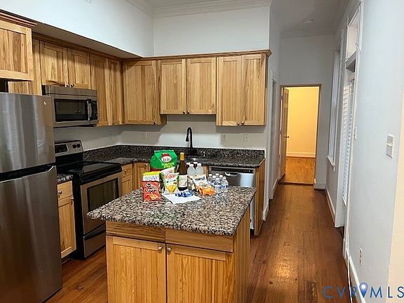 5th image of 222 W Marshall St