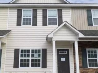 521 Oyster Rock Ln, Sneads Ferry, NC 28460