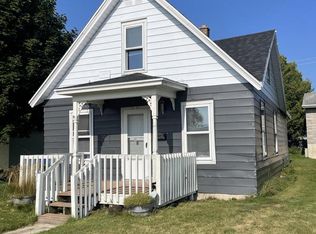 410 5th St, Algoma, WI 54201