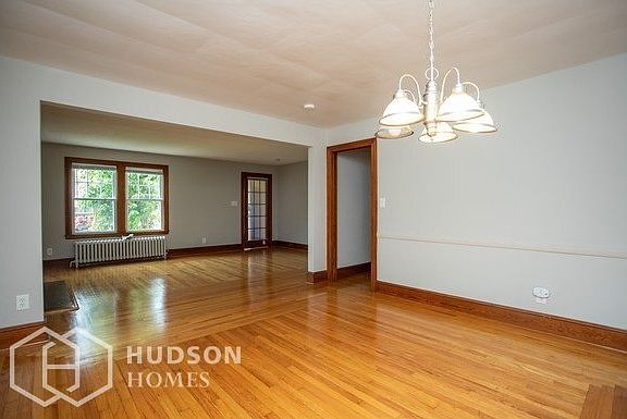 5th image of 669 Pine Rock Ave