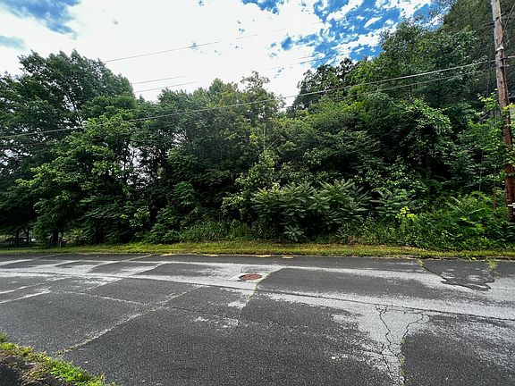 2nd image of Michelham Dr
