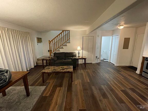5th image of 605 Indian Hills Dr APT 9