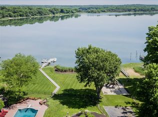 135 Old Field Rd, Setauket, NY 11733