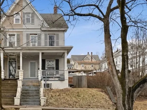 10 W 7th St, Jim Thorpe, PA 18229