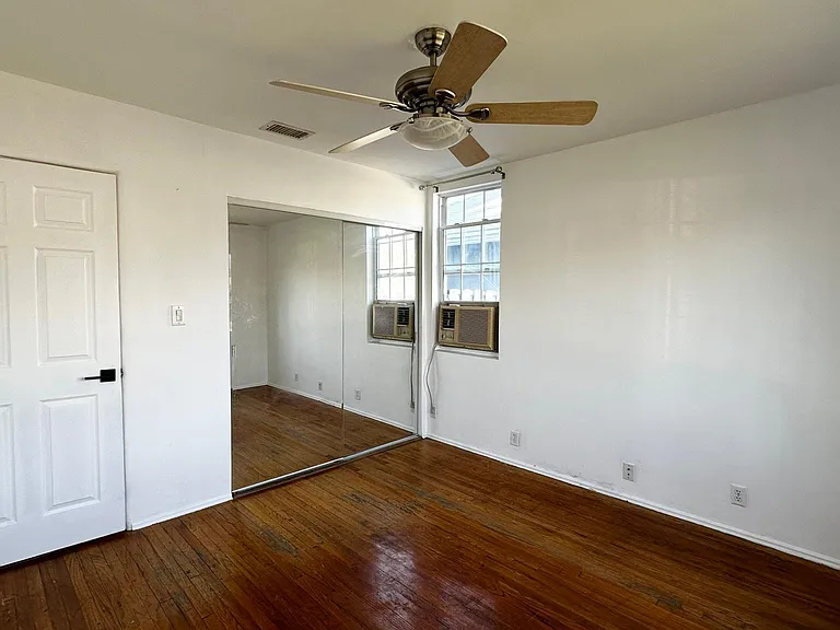 2133 N Buena Vista St — Photo 29