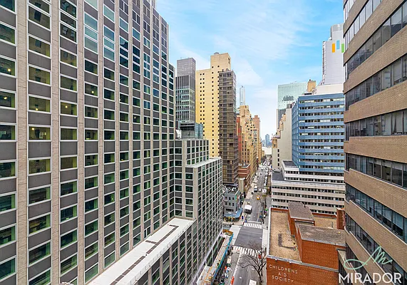 Rented by Mirador Real Estate | media 32