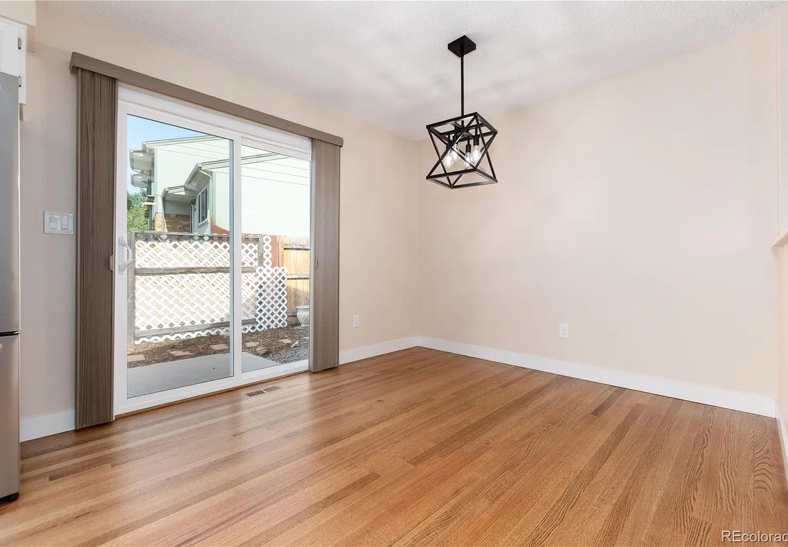 4 bed, 2.0 bath, 1781 sqft, $2,695 — Photo 3