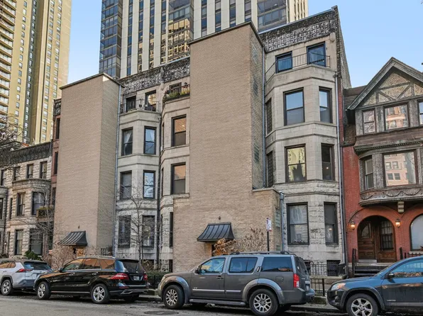 61 E Cedar St APT 4A, Chicago, IL 60611