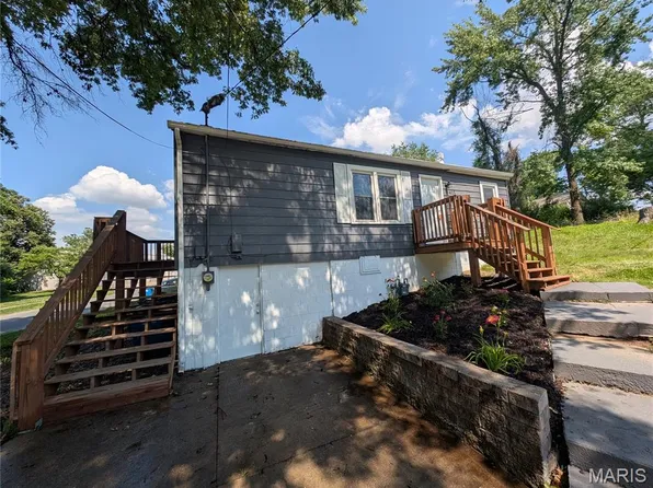 415 Mill St, Bethalto, IL 62010