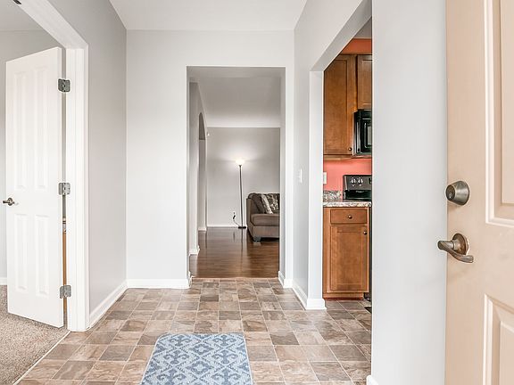 5th image of 6935 Kinsale Ln