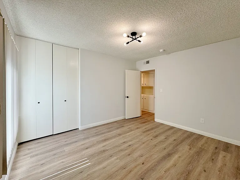 921 Arcadia Ave #4 — Photo 16