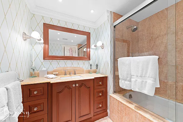 Sold by Keller Williams NYC | media 19