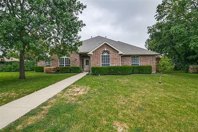 1st image of 205 Cedar View Dr