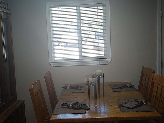 3rd image of 740 Miller Ave