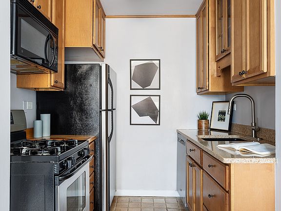 4th image of 340 E 93rd St APT 21F