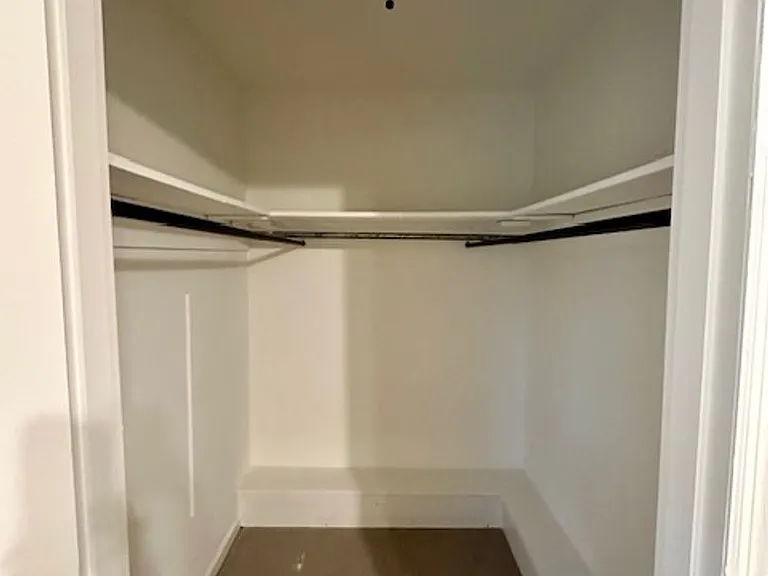1110 Slann Dr — Photo 26