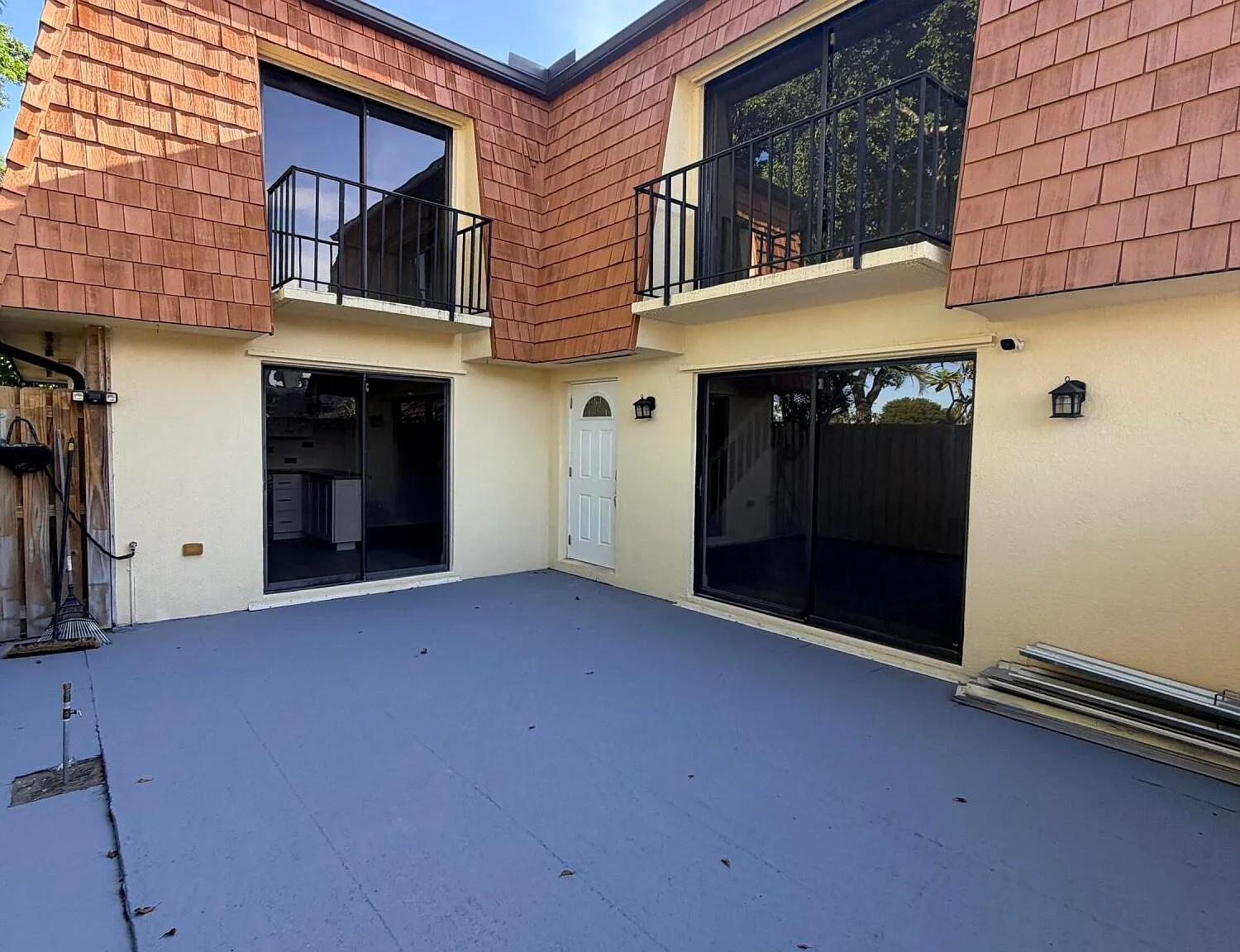 2 bed, 2.0 bath, 1232 sqft, $2,300 — Photo 2