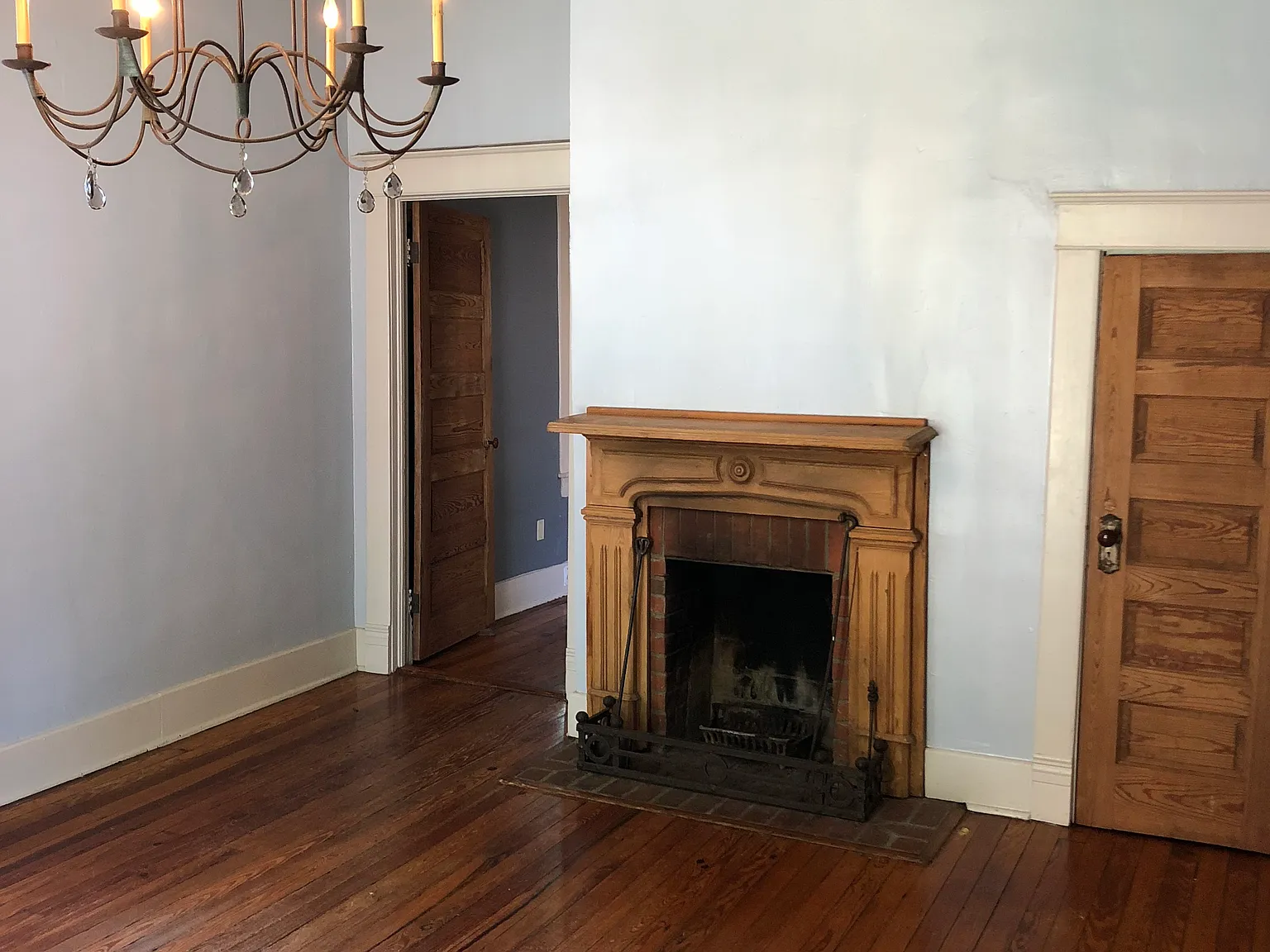 1 bed, 800 sqft, $1,300 — Photo 3