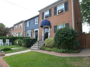 1727 Price St, Alexandria, VA 22301