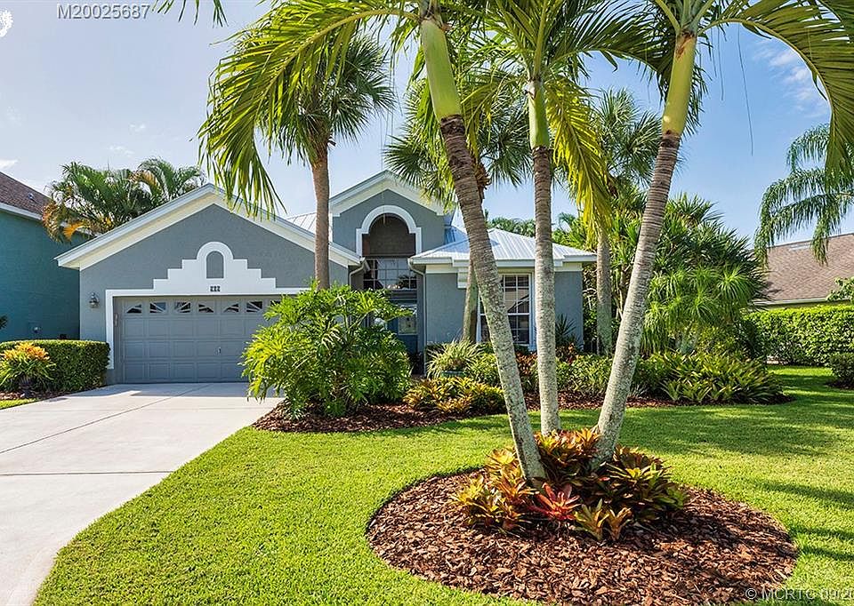 1st image of 909 NW Waterlily Pl