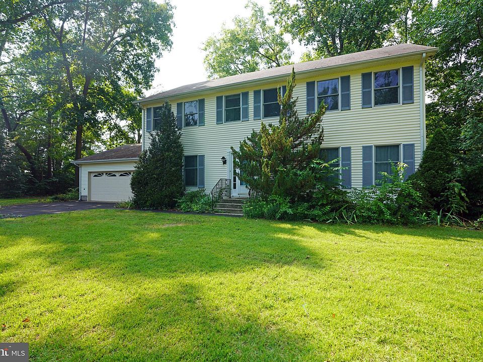 1st image of 55 Comanche Cir