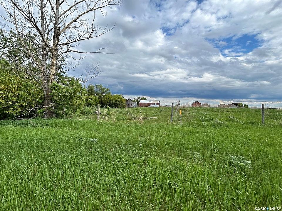 2nd image of 5 1st AVENUE