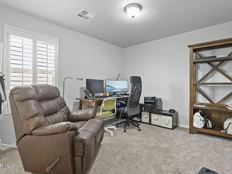 3917 Desert Dunes Dr — Photo 20