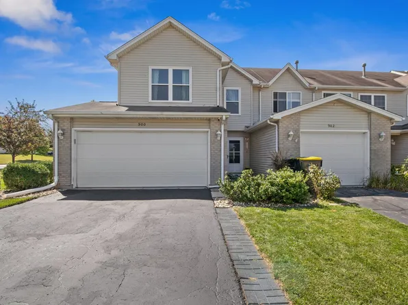 900 N Oak Creek Dr, Genoa, IL 60135