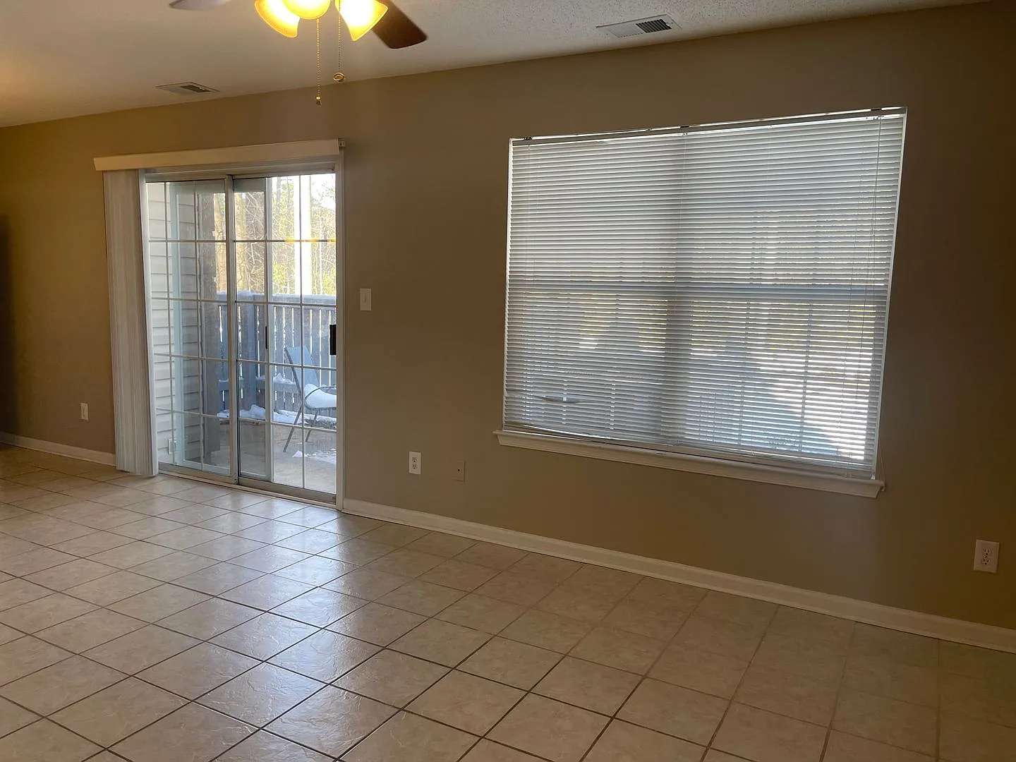 343 Chesapeake Square Unit 4 (Wimbledon Chase) Chesapeake 23320 — Photo 3