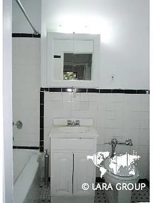 Rented by Lara Group | media 48