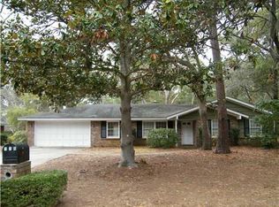 118 Carlton Rd, Savannah, GA 31410