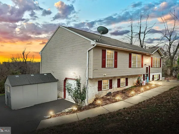 124 Walnut Valley Ct, Wrightsville, PA 17368