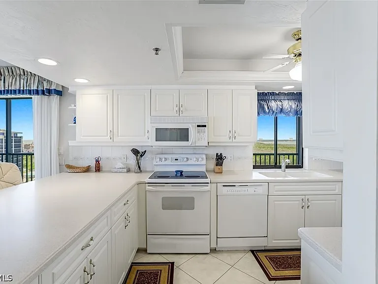 26225 Hickory Blvd #10C — Photo 8