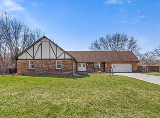 1815 Crescent Dr, Saginaw, MI